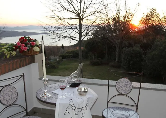 アパート La Moraiola *